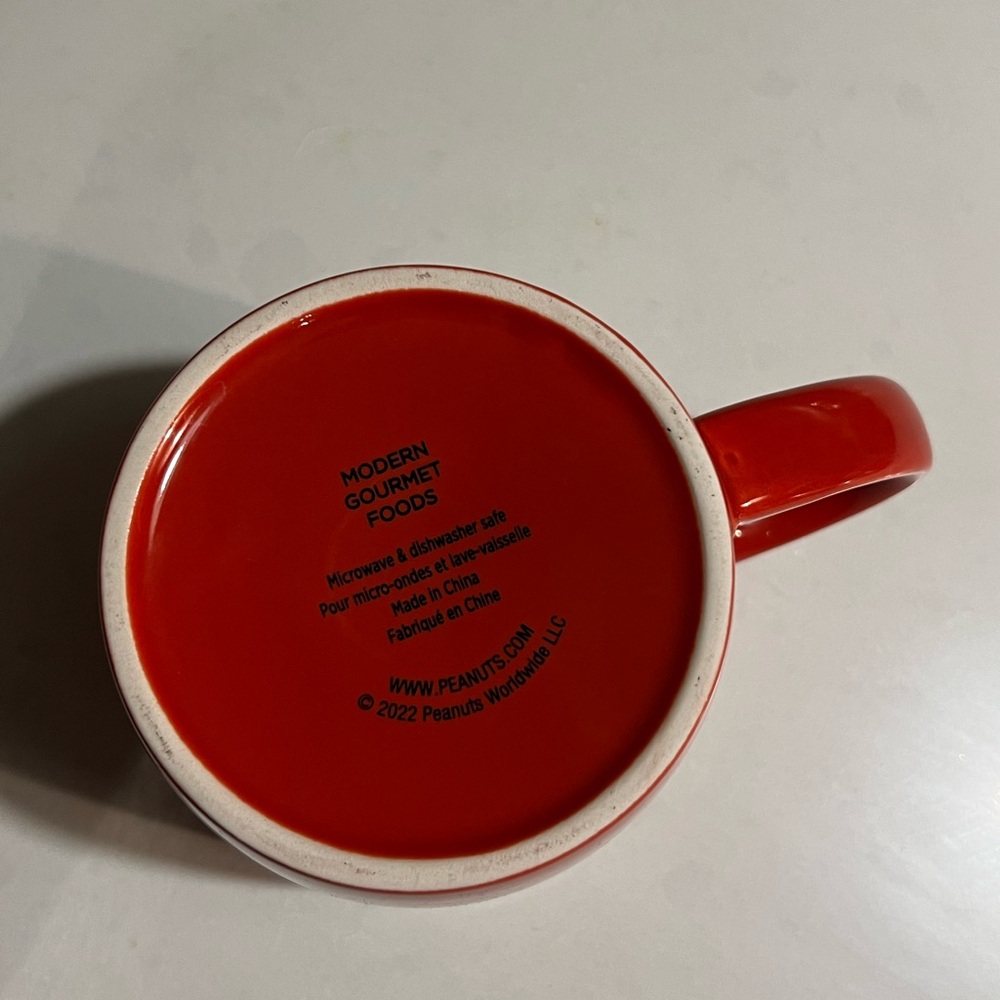 Snoopy Red Mug - Picture 4 of 4